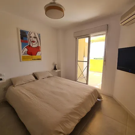 Calahonda Royale Penthouse With Sea Views 马尔韦利亚