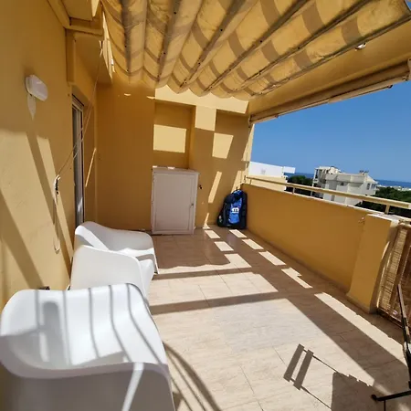 Calahonda Royale Penthouse With Sea Views 公寓 马尔韦利亚